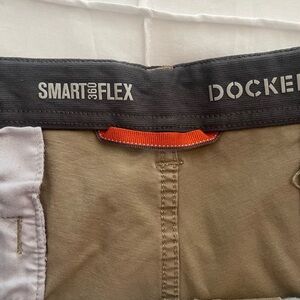 Dockers Men's Flat Front Shorts - Tan